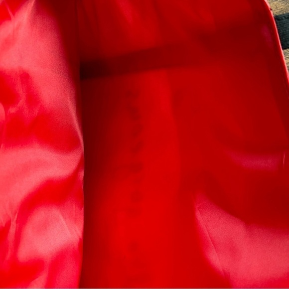 Clinique x Kate Spade Hello Gorgeous Tote - Picture 9 of 9